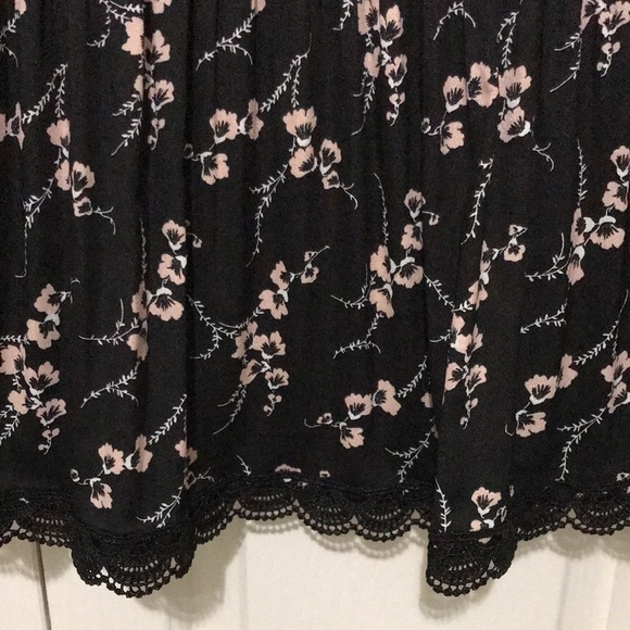Le Gali Black Pink Floral Pleated Midi Skirt Lace Hem Pull-On Size M - Picture 5 of 16